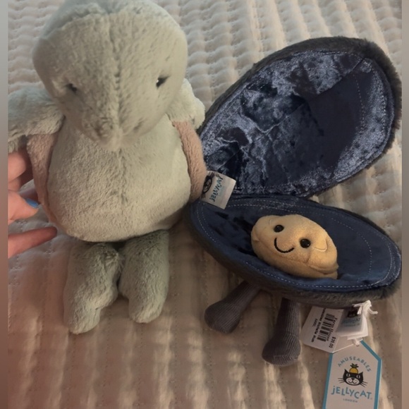 Jellycat Other - turtle and mussel jelly cat bundle